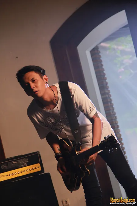 Foto Dika Eighteen Plus Band