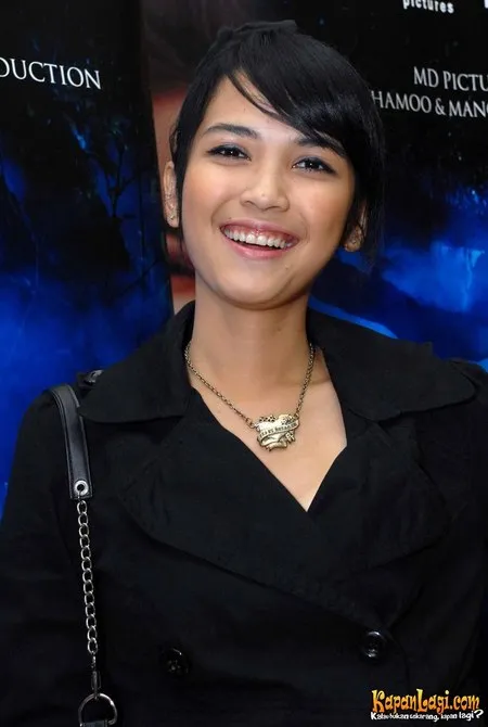 Foto Dinda Kanyadewi