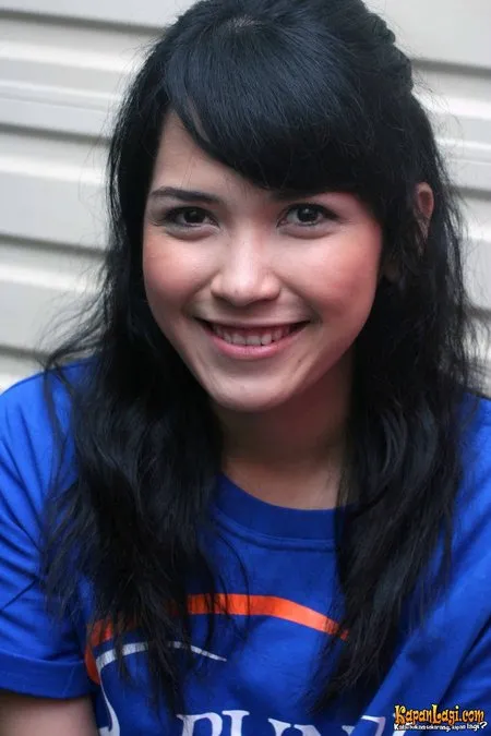 Foto Dinda Kanyadewi