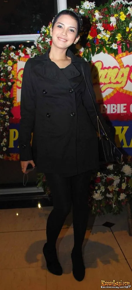 Foto Dinda Kanyadewi