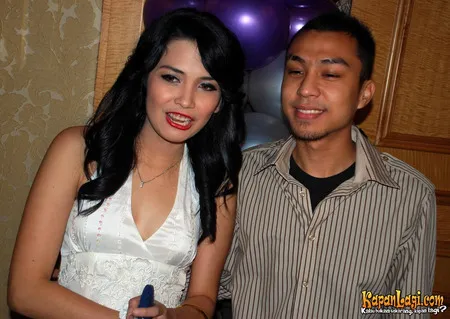 Foto Dinda Kanyadewi