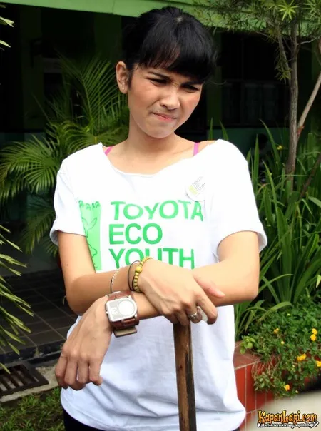 Foto Dinda Kanyadewi