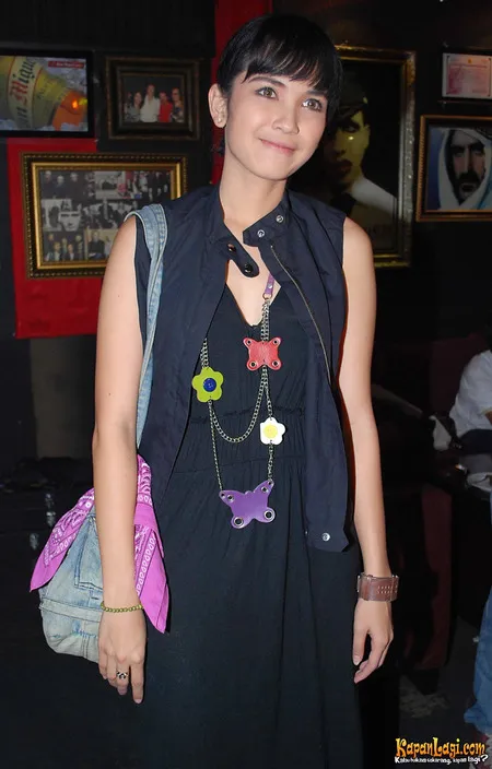 Foto Dinda Kanyadewi