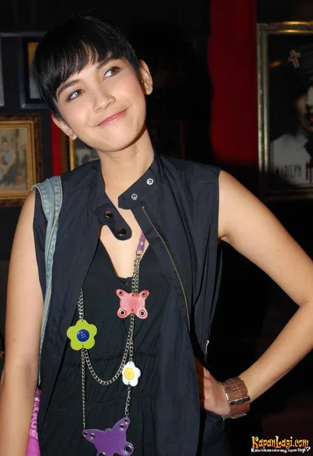Foto Dinda Kanyadewi