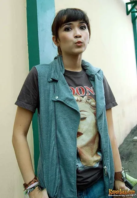 Foto Dinda Kanyadewi