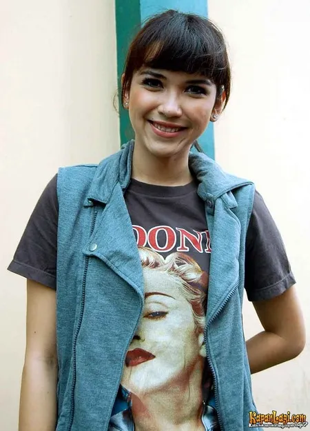 Foto Dinda Kanyadewi