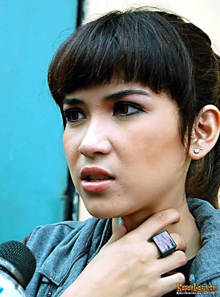 Foto Dinda Kanyadewi
