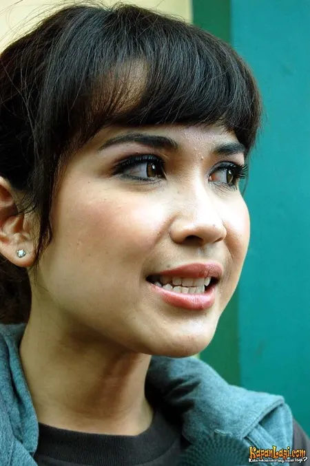 Foto Dinda Kanyadewi