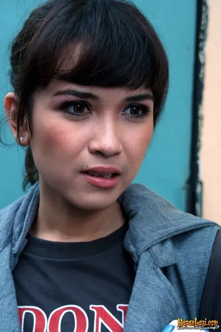 Foto Dinda Kanyadewi