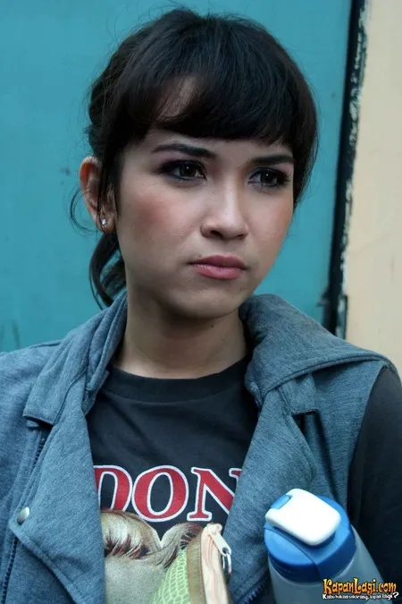 Foto Dinda Kanyadewi