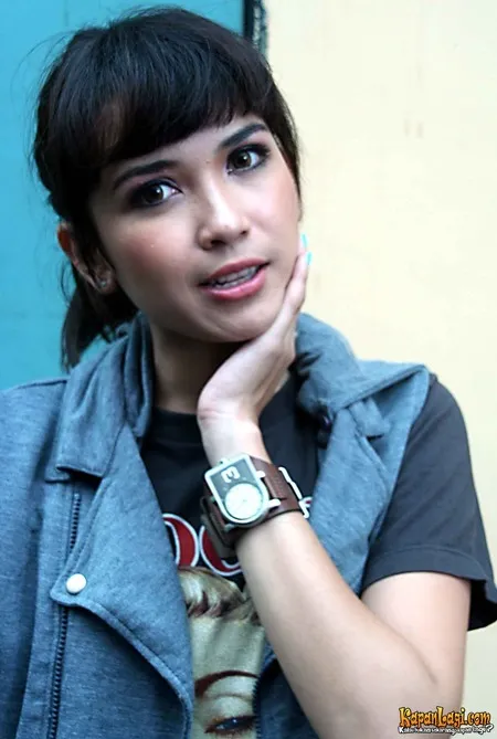 Foto Dinda Kanyadewi