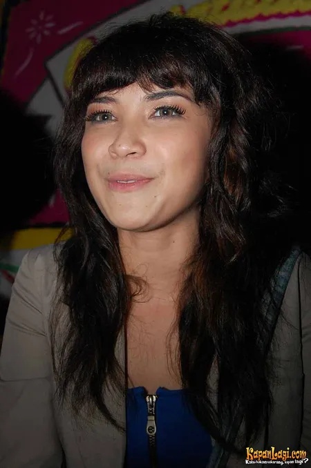 Foto Dinda Kanyadewi