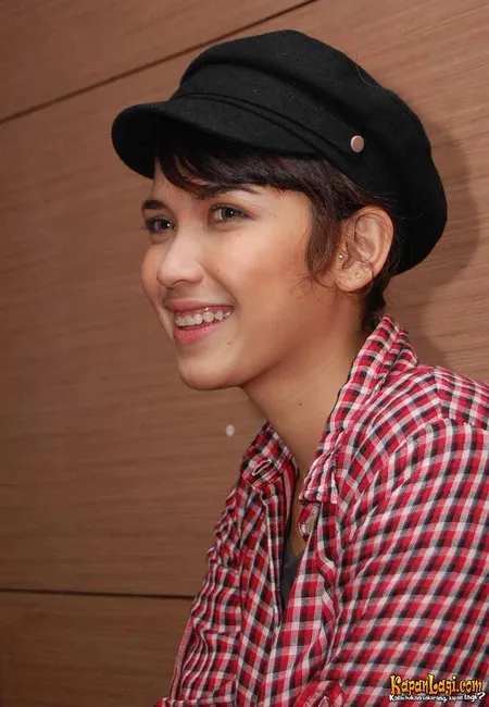 Foto Dinda Kanyadewi