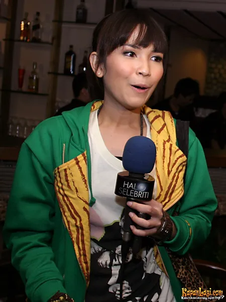 Foto Dinda Kanyadewi