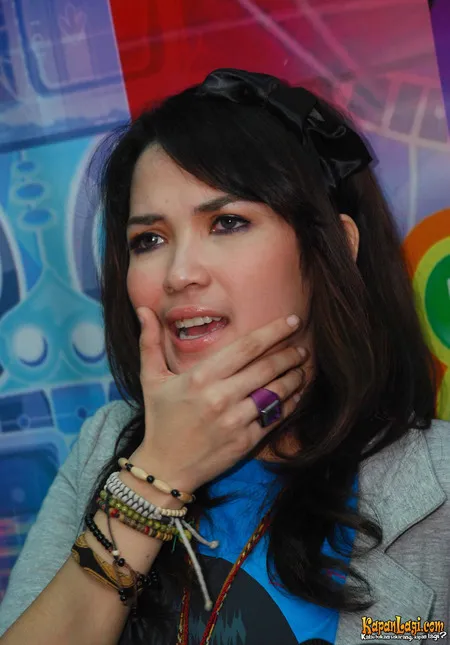 Foto Dinda Kanyadewi