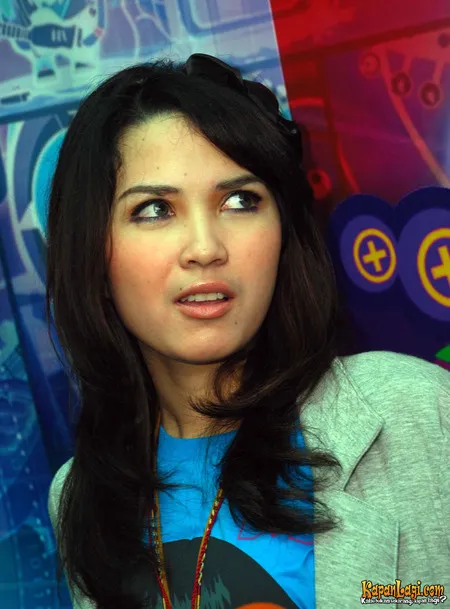 Foto Dinda Kanyadewi