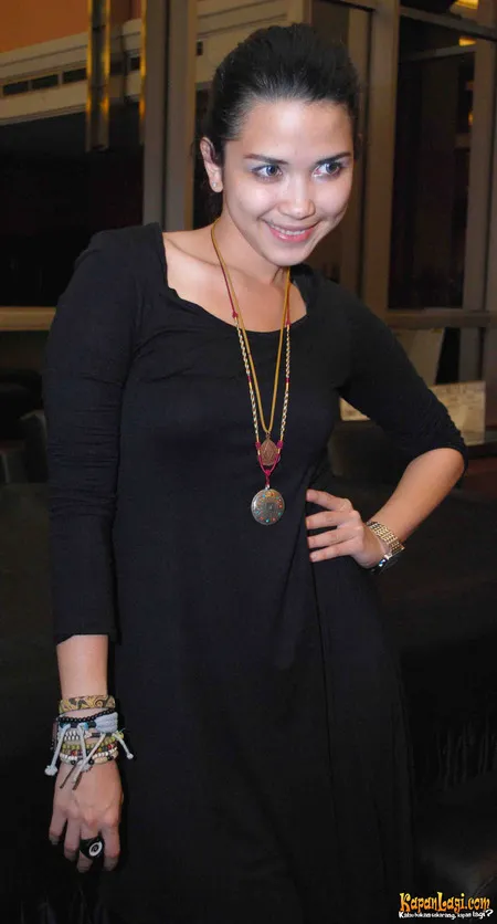 Foto Dinda Kanyadewi