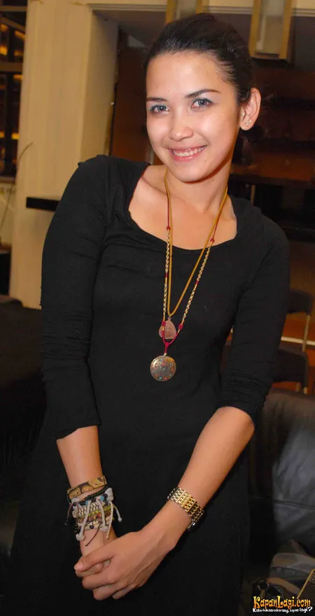 Foto Dinda Kanyadewi