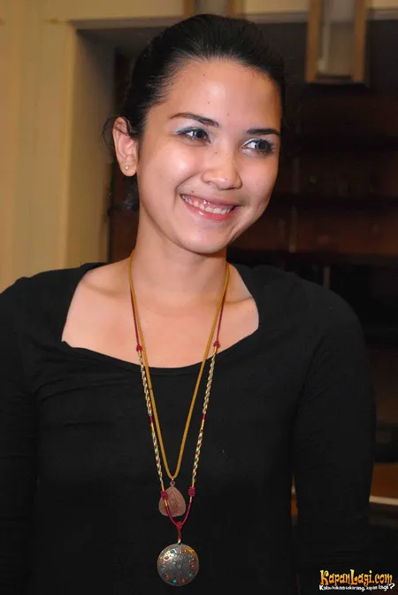 Foto Dinda Kanyadewi