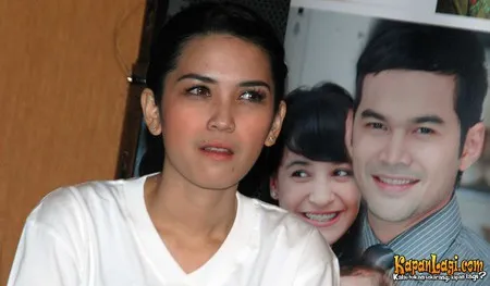 Foto Dinda Kanyadewi