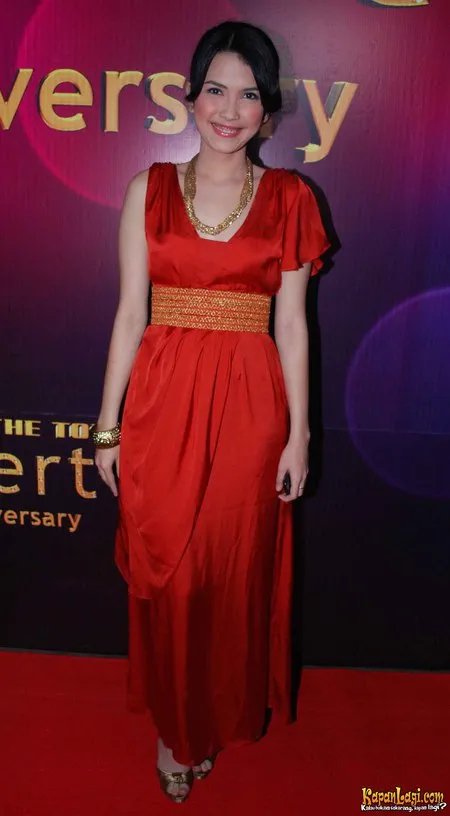 Foto Dinda Kanyadewi