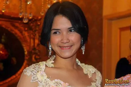 Foto Dinda Kanyadewi