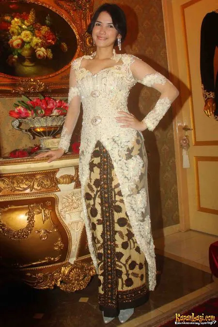 Foto Dinda Kanyadewi