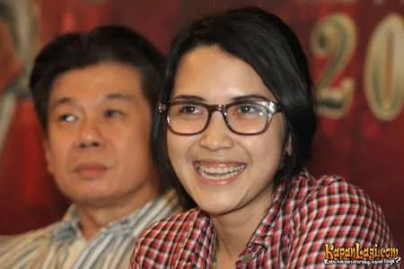 Foto Dinda Kanyadewi