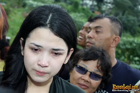 Foto Dinda Kanyadewi