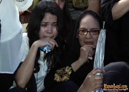 Foto Dinda Kanyadewi