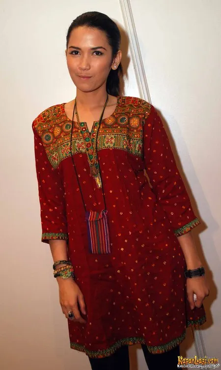 Foto Dinda Kanyadewi