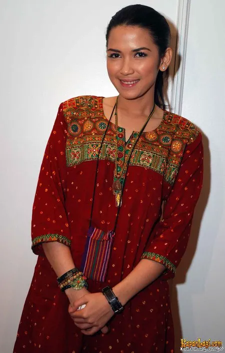 Foto Dinda Kanyadewi