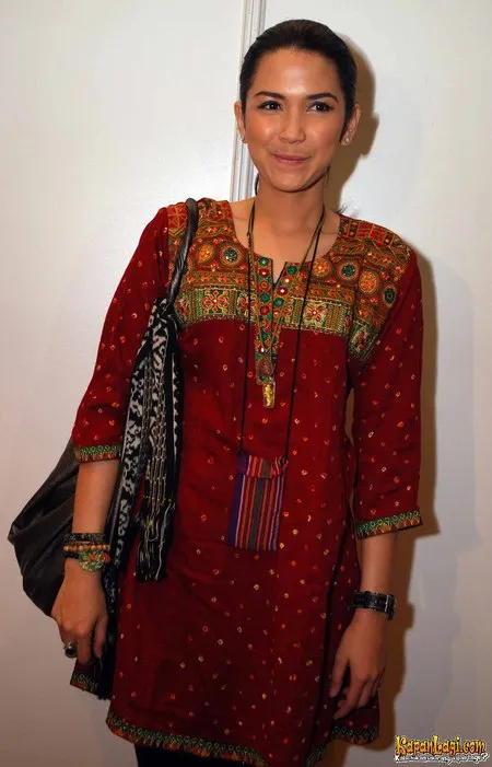 Foto Dinda Kanyadewi