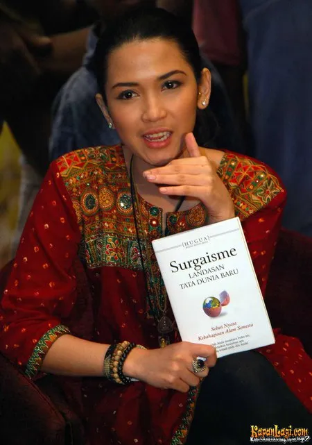 Foto Dinda Kanyadewi