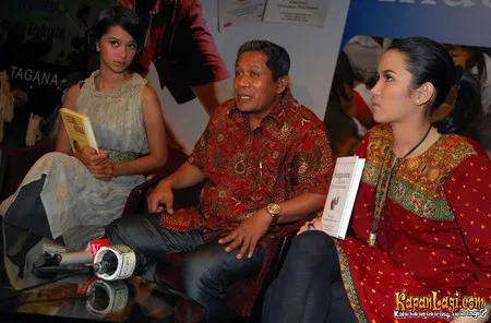 Foto Dinda Kanyadewi