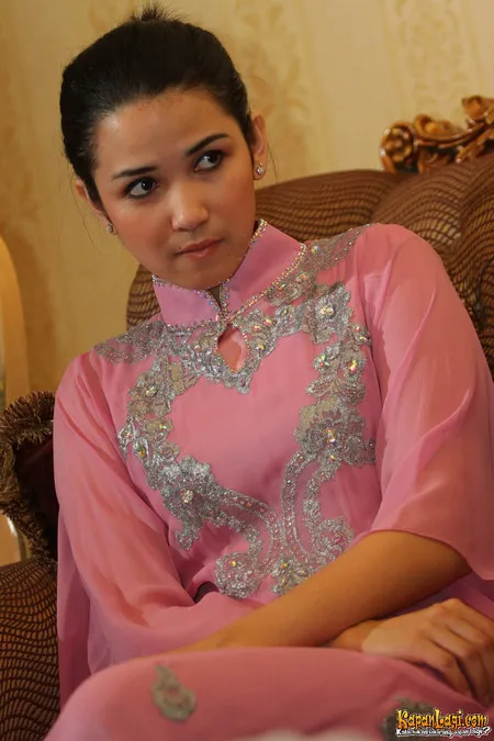 Foto Dinda Kanyadewi