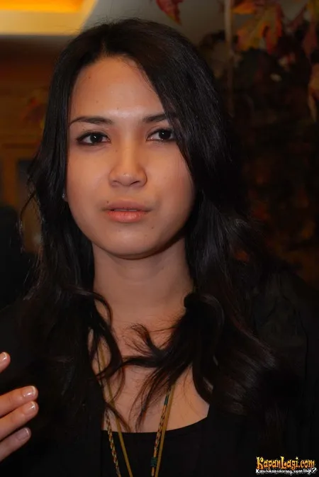 Foto Dinda Kanyadewi