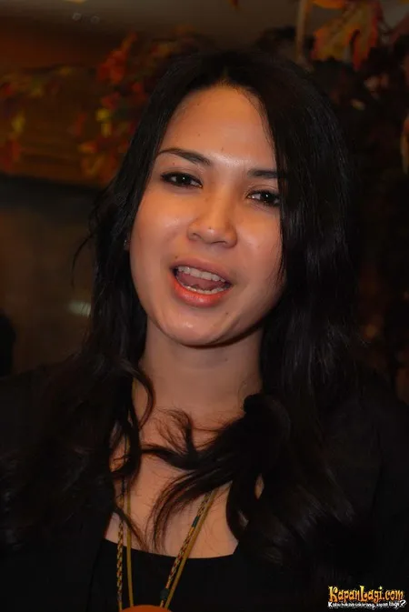 Foto Dinda Kanyadewi