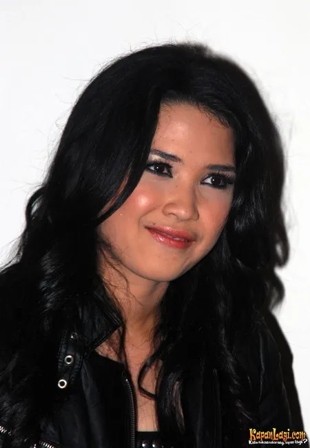 Foto Dinda Kanyadewi