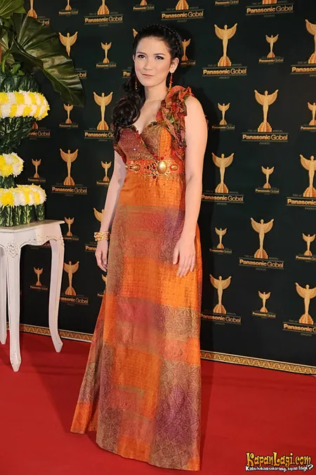 Foto Dinda Kanyadewi