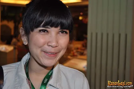 Foto Dinda Kanyadewi