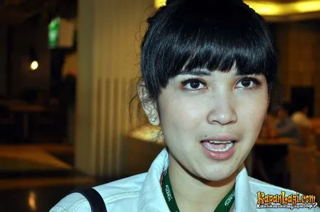 Foto Dinda Kanyadewi