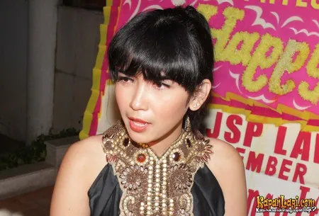 Foto Dinda Kanyadewi