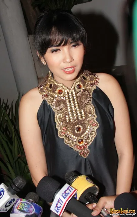 Foto Dinda Kanyadewi