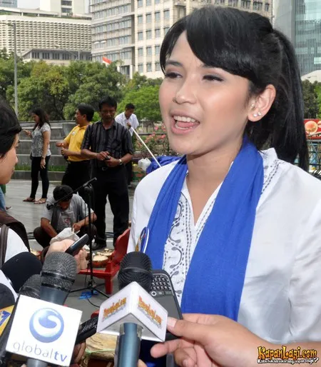 Foto Dinda Kanyadewi