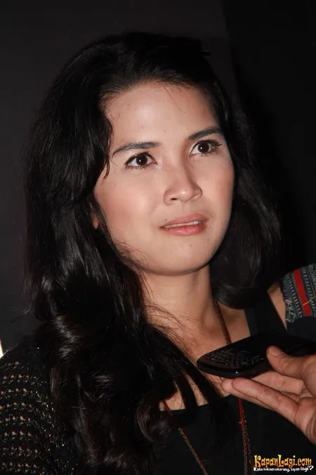 Foto Dinda Kanyadewi