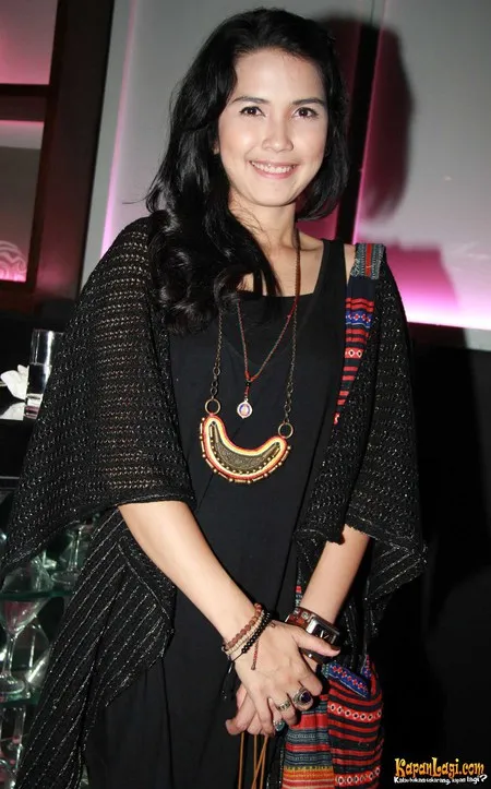 Foto Dinda Kanyadewi