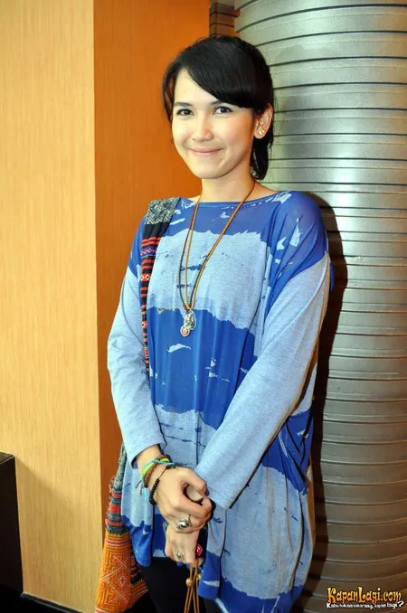 Foto Dinda Kanyadewi