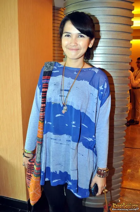 Foto Dinda Kanyadewi