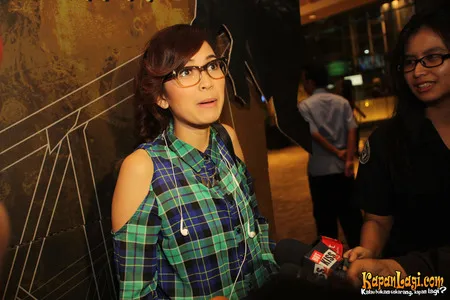 Foto Dinda Kanyadewi